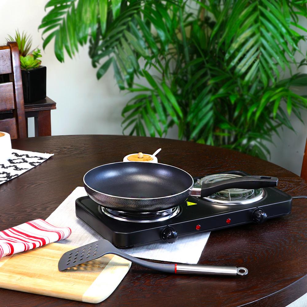 Oster Clairborne 9.5 in. Aluminum Nonstick Frying Pan in Charcoal Grey