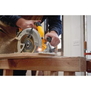 DEWALT 20-Volt MAX XR Cordless Brushless 7-1/4 in. Circular Saw with (2) 20-Volt Batteries 5.0Ah & Charger