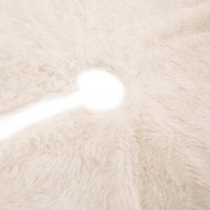 Glitzhome 48 in. D White Plush Christmas Tree Skirt