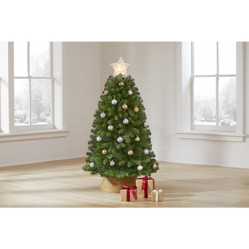 Home Accents Holiday 4.5 ft. North Valley Spruce Unlit Artificial Christmas Tree