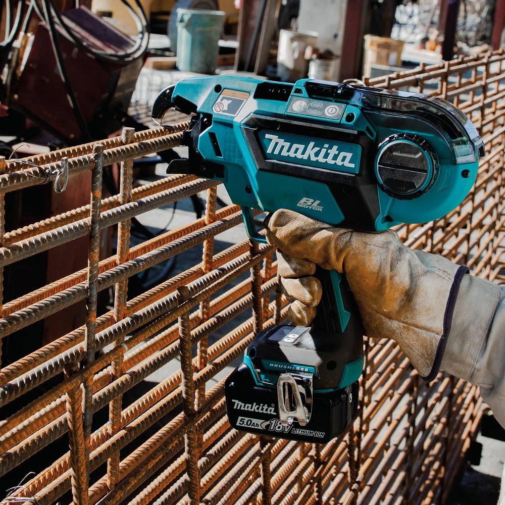 Makita 18-Volt LXT Lithium-Ion Brushless Cordless Rebar Tying Tool Kit (5.0 Ah)
