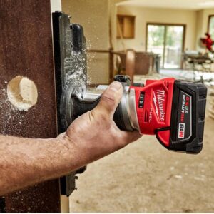 Milwaukee M18 FUEL 18-Volt Lithium-Ion Brushless Cordless Compact Router w/ Compact Router Plunge Base