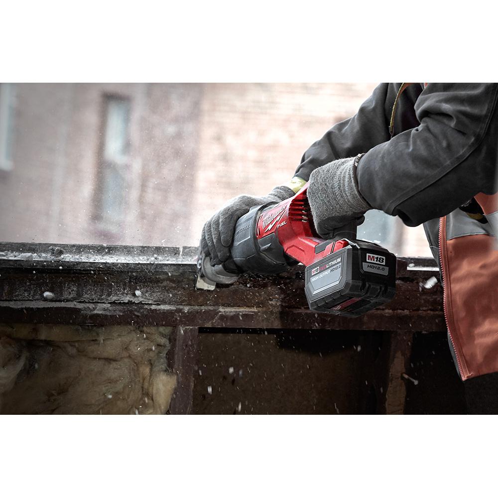 Milwaukee M18 FUEL 18-Volt Lithium-Ion Brushless Cordless SUPER SAWZALL Orbital Reciprocating Saw W/ HIGH OUTPUT XC 8.0Ah Battery