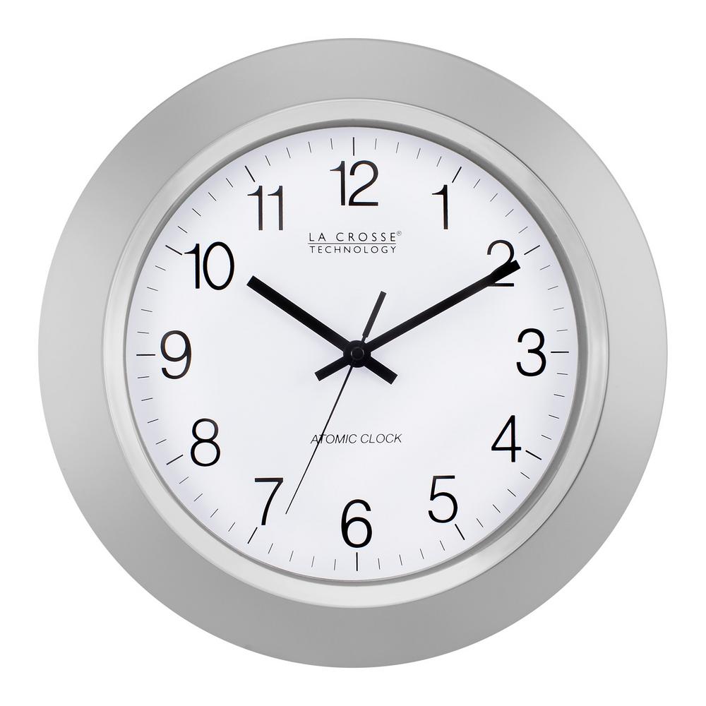 La Crosse Technology 14 in. Atomic Analog Wall Clock