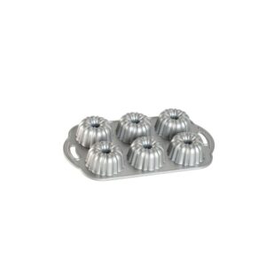 Nordic Ware Anniversary Fluted Cake Pan