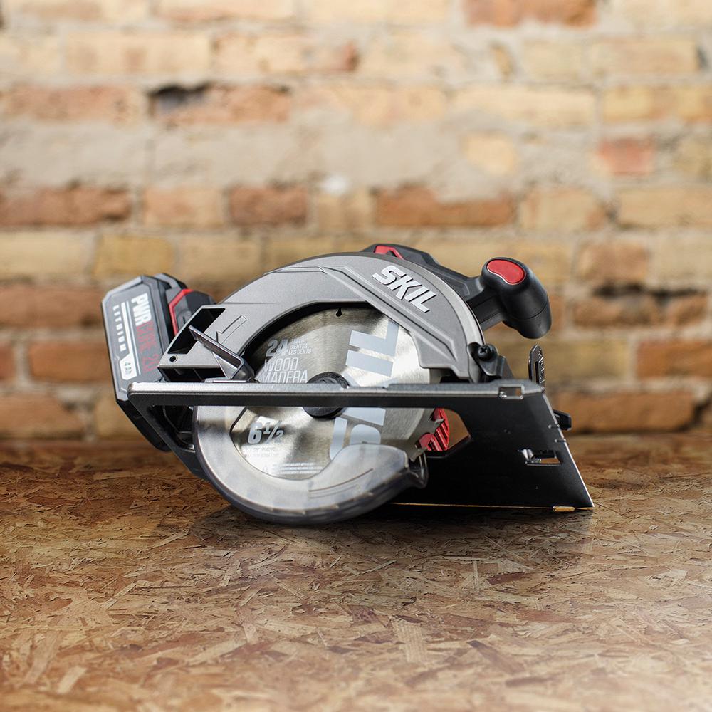 Skil PWRCore Brushless 20V Cordless 6-1/2 in. Circular saw Kit with 4.0Ah Lithium-ion Battery, PWRAsst USB Adapter & Charger