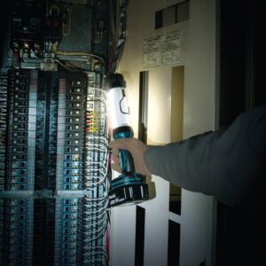 Makita 18-Volt LXT Lithium-Ion Cordless LED Lantern/Flashlight